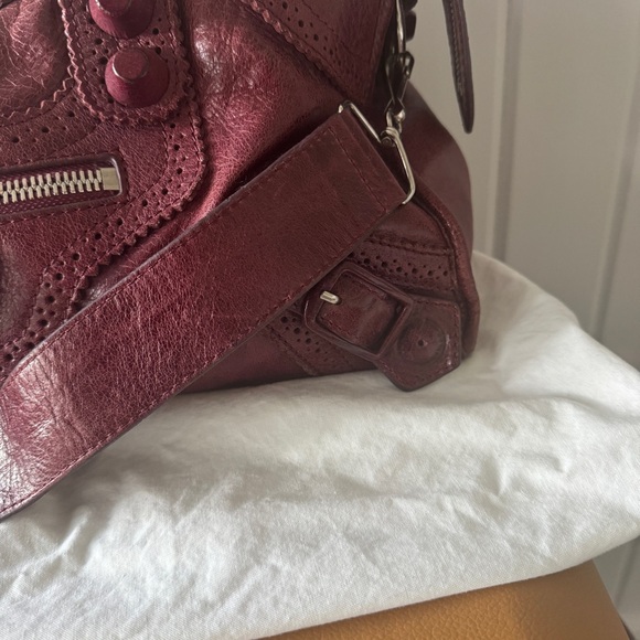 Balenciaga Burgundy Shoulder Bag - Picture 4 of 13